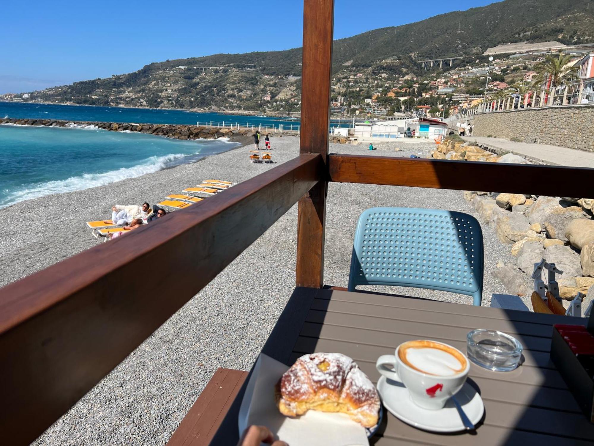 Appartamento La Rosa Dei Venti, Centro Storico, 50 Metri Dalle Spiagge Ospedaletti Esterno foto