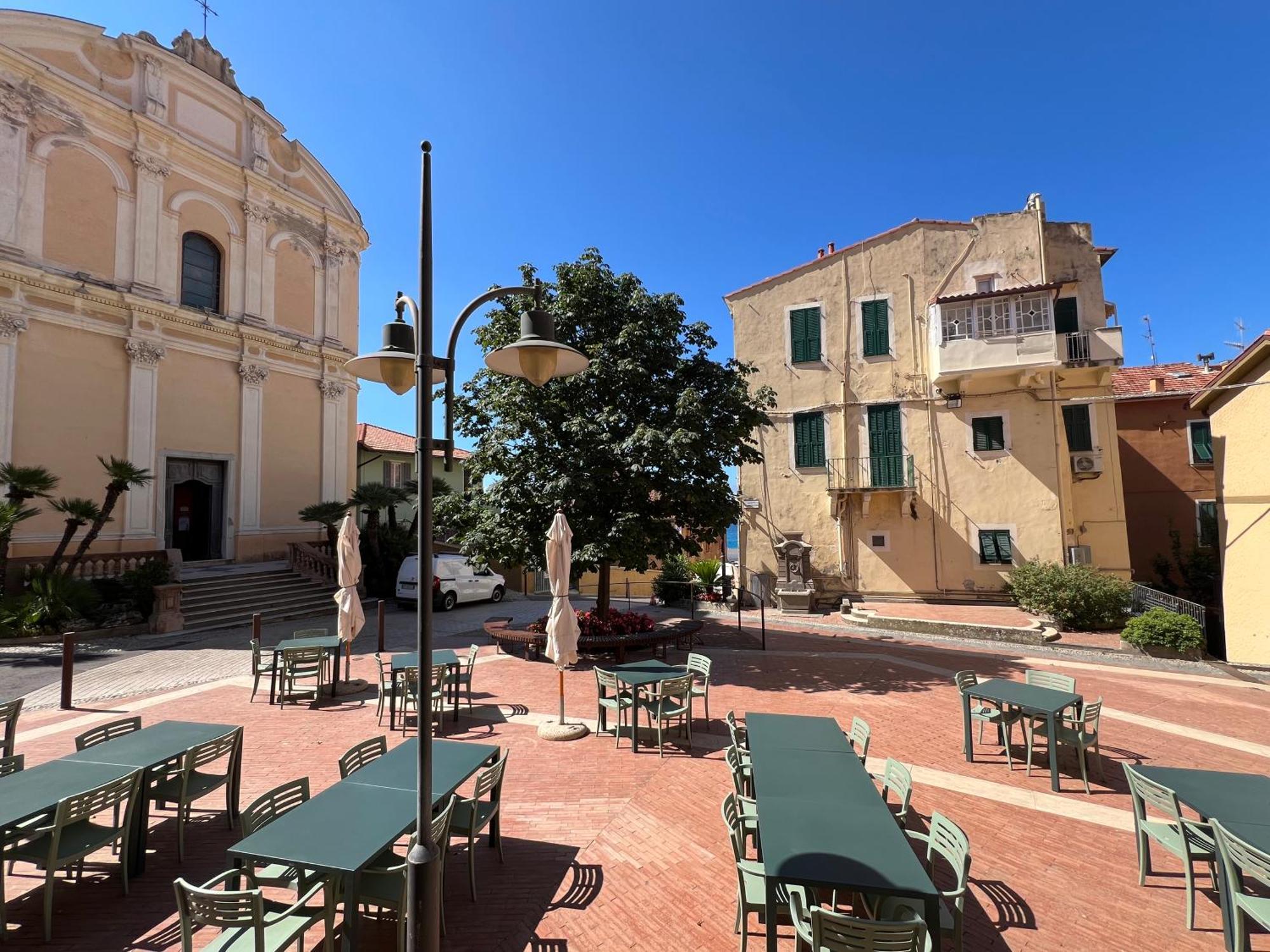 Appartamento La Rosa Dei Venti, Centro Storico, 50 Metri Dalle Spiagge Ospedaletti Esterno foto